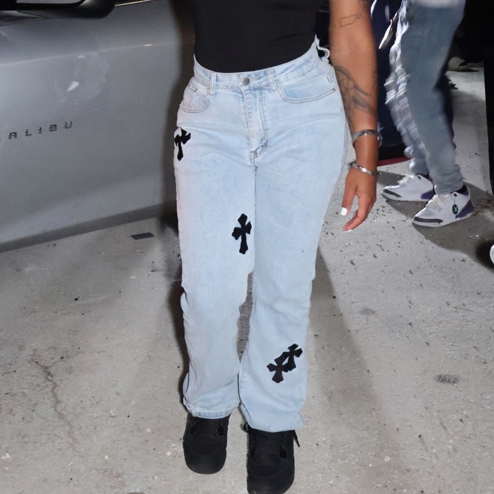 Cross mom jeans
